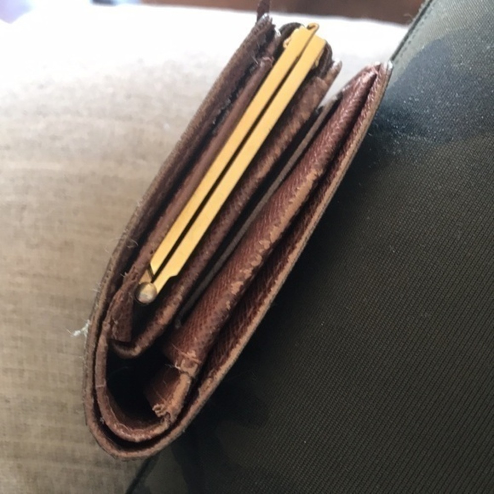 Authentic Louis Vuitton‎ French Kisslock Wallet - Picture 10 of 11
